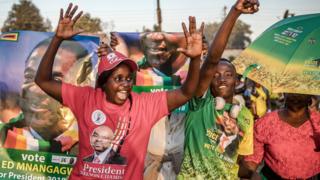 Rival party supporters in Harare, Zimbabwe