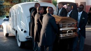 Aretha Franklin's casket arriving ahead of her funeral