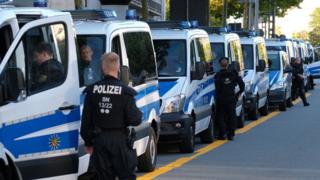 Police deployed in Chemnitz, 26 Aug 18