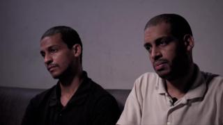 El Shafee Elsheikh (L) and Alexanda Kotey, IS suspects, being interviewed by the BBC