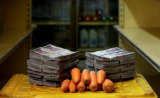 Carrots next to 3,000,000 bolivars