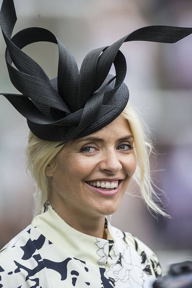 this is what Holly Willoughby may put on to the royal wedding ceremony