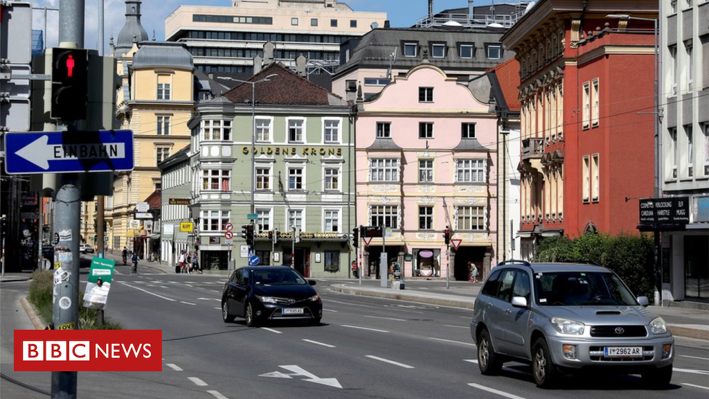 Austria ditches Turkish language driving thought tests