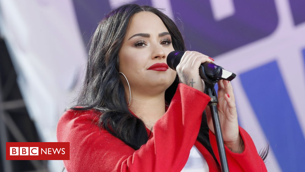 Demi Lovato: Suspected overdose follows lengthy struggle to stay sober