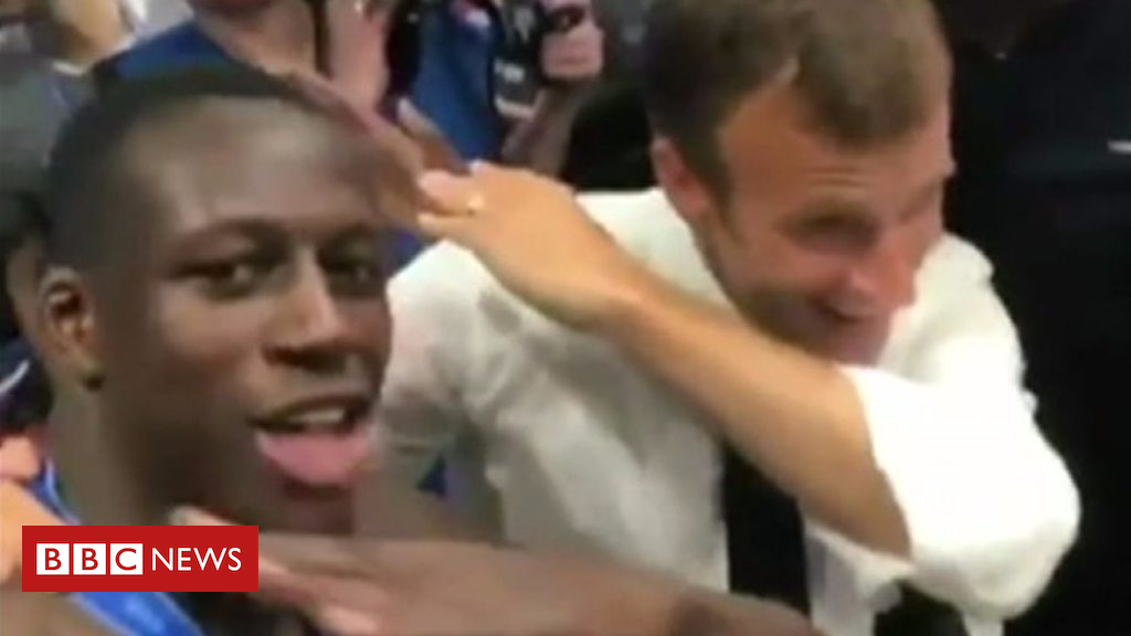 French President Macron dabs with French gamers