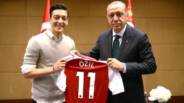 Mesut Ozil says no longer having picture with Turkish president can be 'disrespectful'