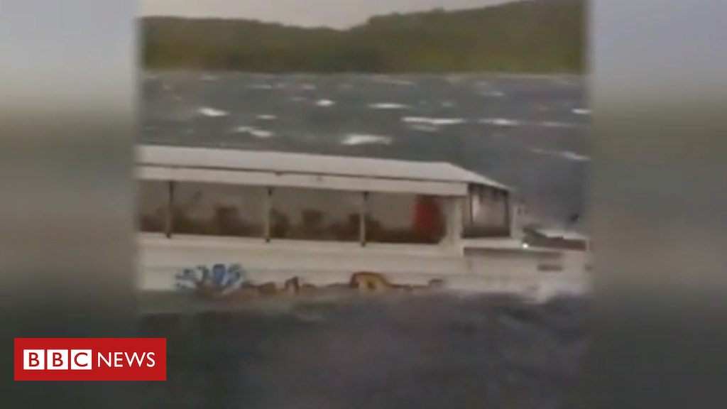 Missouri tourist boat capsizes in typhoon