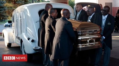 Aretha Franklin funeral: Stars and lovers accumulate to say goodbye