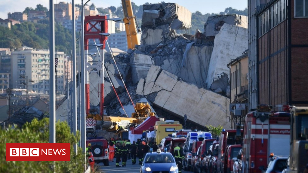 Italy bridge: Grief and anger over collapse in Genoa