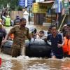 Kerala floods: Rescue efforts step up as rains start to ease