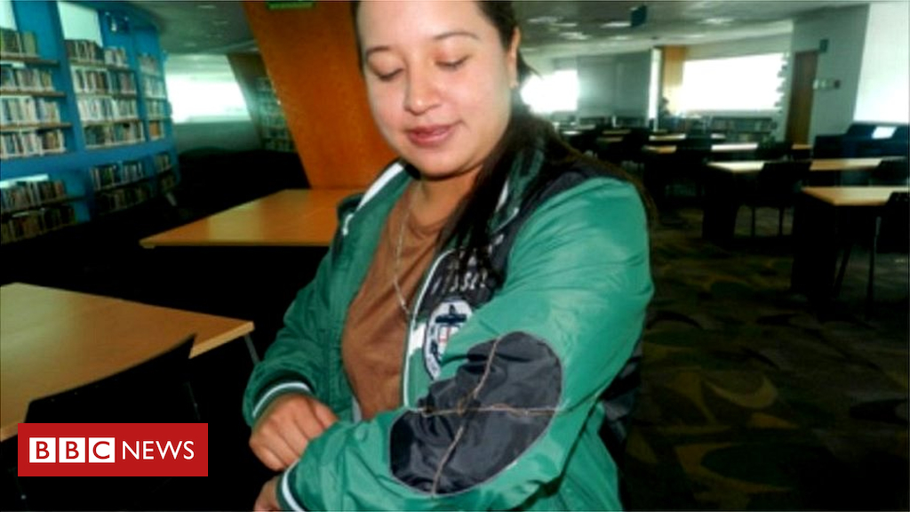 Mexico students boost electric shock self-defence coat