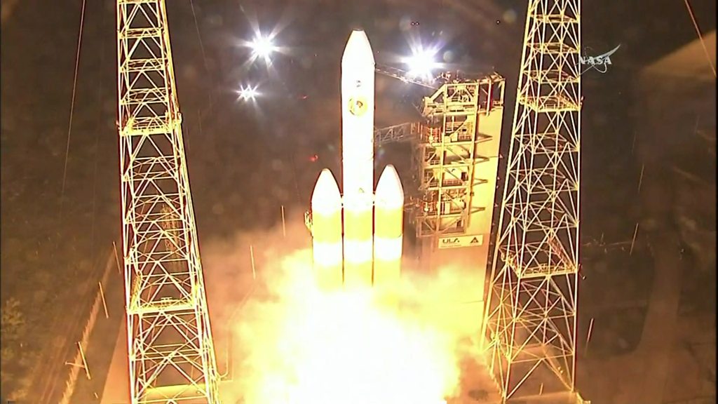 Parker Solar Probe: Nasa launches venture to 'touch the Sun'