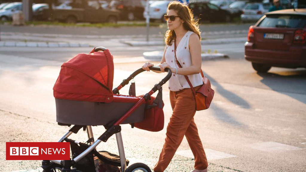 Small Children in prams 'exposed to more pollution'