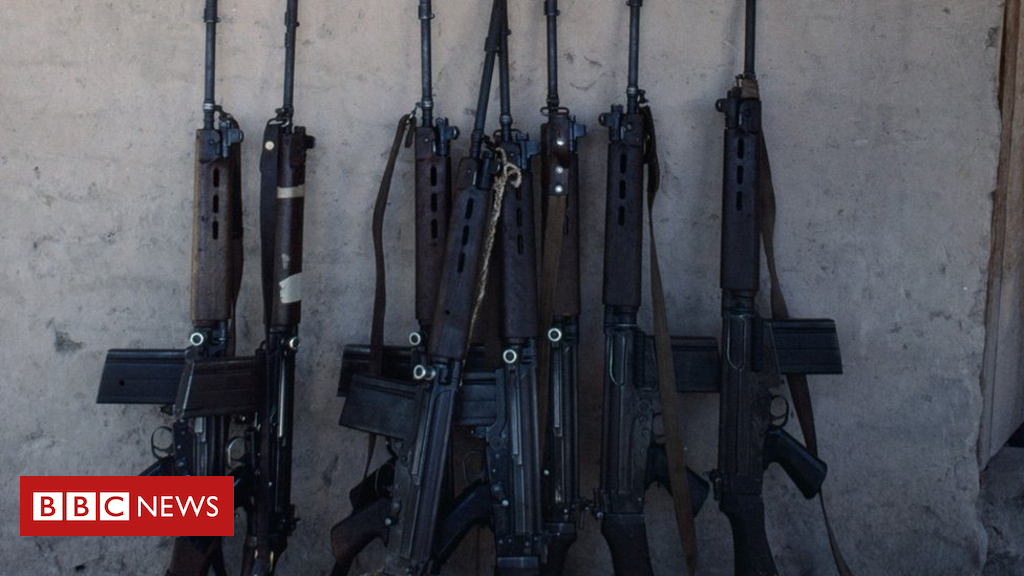 Thieves replace Paraguay police rifles with toy replicas
