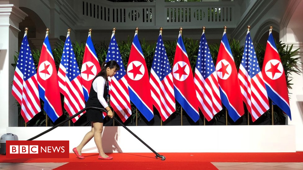 Trump Kim summit: Handshake second explained in photos