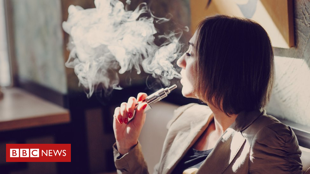 Vaping 'can damage important immune machine cells'