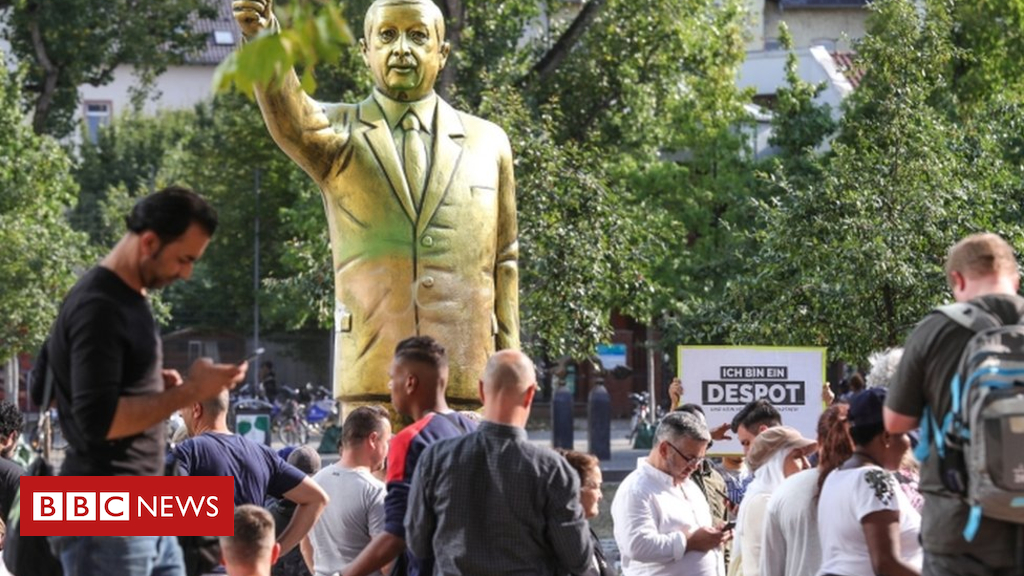 Wiesbaden in Germany gets rid of gold statue of Turkey's President Erdogan