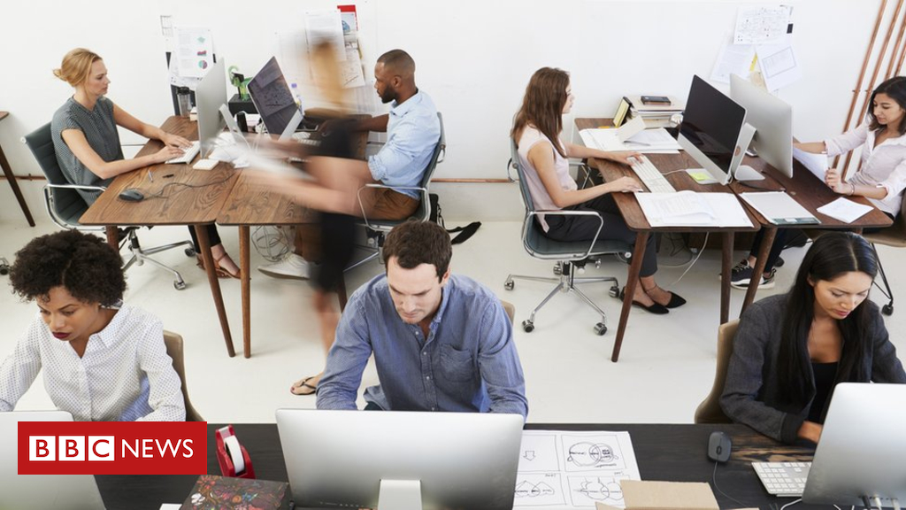 Workers in open-plan offices 'more active'