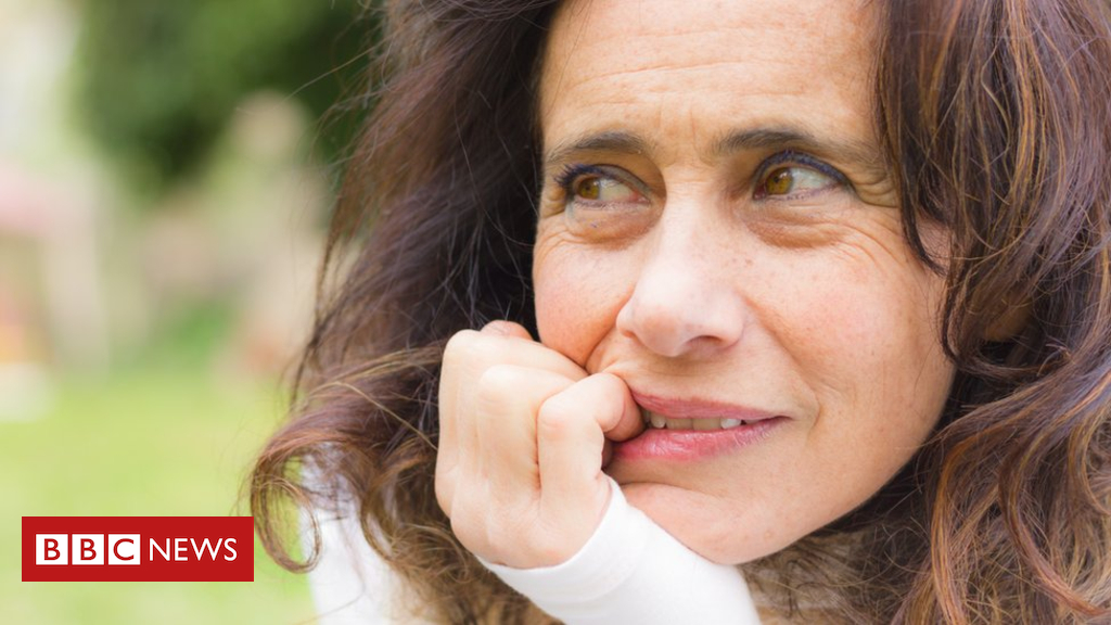 Egg freezing in your 40s 'not sensible'