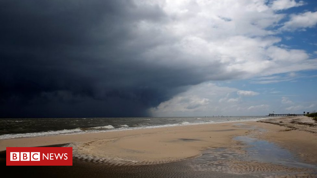 Emergency on US Gulf Coast as Typhoon Gordon nears