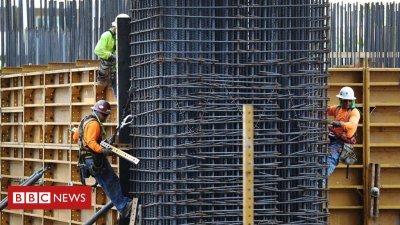 US wage growth hits 9-yr top