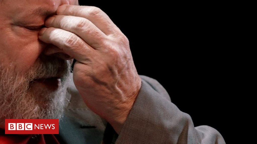 Brazil election: Jailed ex-leader Lula pulls out