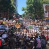 Climate change: Australian scholars skip school for mass protest