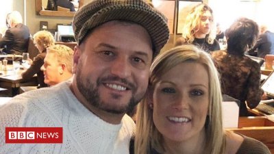 Fellowship of the hoop: Newly-engaged couple thank NYPD