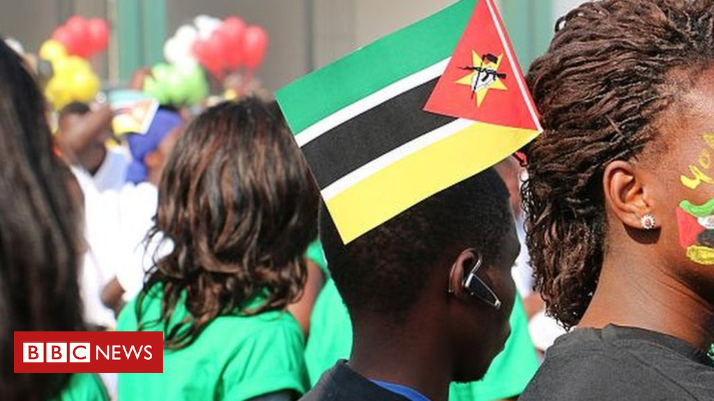 Mozambique busts '30,000 ghost workers'