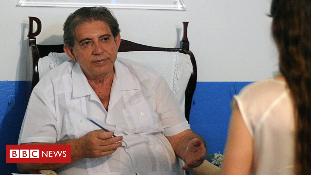 John of God: Brazil 'faith healer' considered fugitive