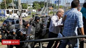 Nicaragua police beat journalists, reviews